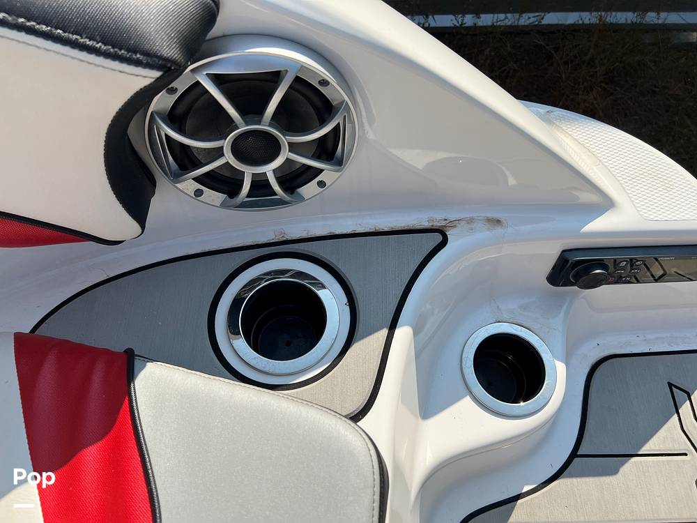 Slide: The Image of Yamaha 242X 2020 - 13067995