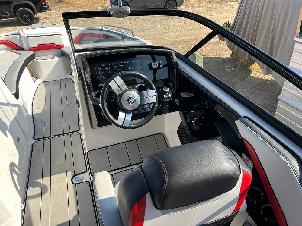 Slide: The Image of Yamaha 242X 2020 - 13067948