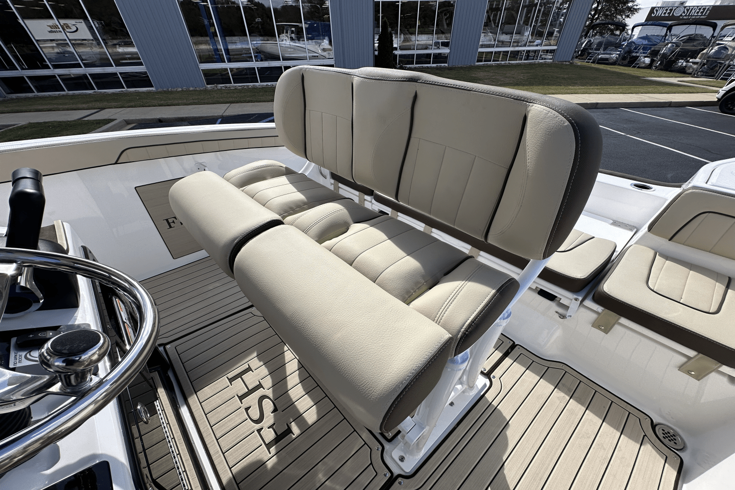 Slide: The Image of Yamaha 252 FSH Sport 2025 - 12