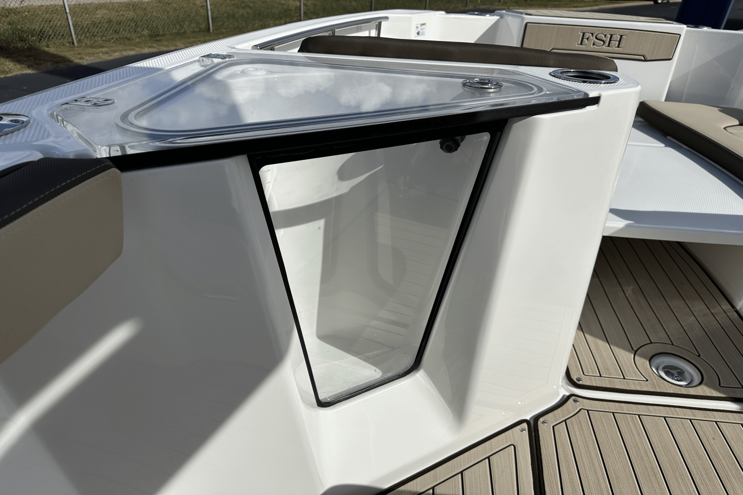 Slide: The Image of Yamaha 252 FSH Sport 2025 - 8