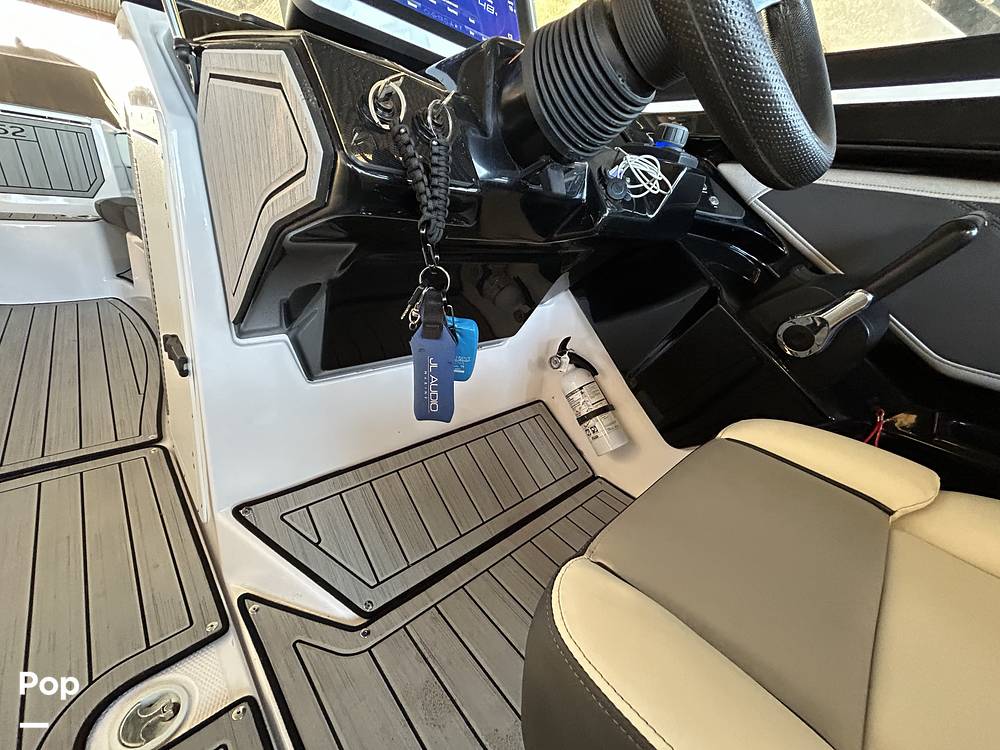 Slide: The Image of Yamaha 252S 2023 - 15168533