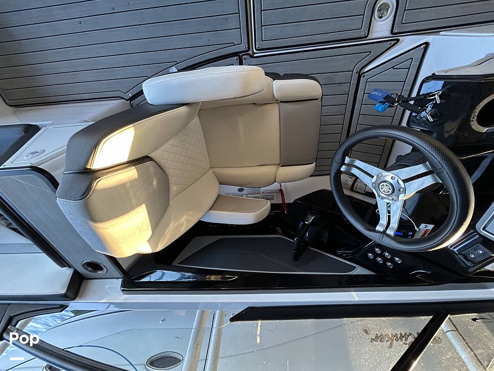 Slide: The Image of Yamaha 252S 2023 - 15168536