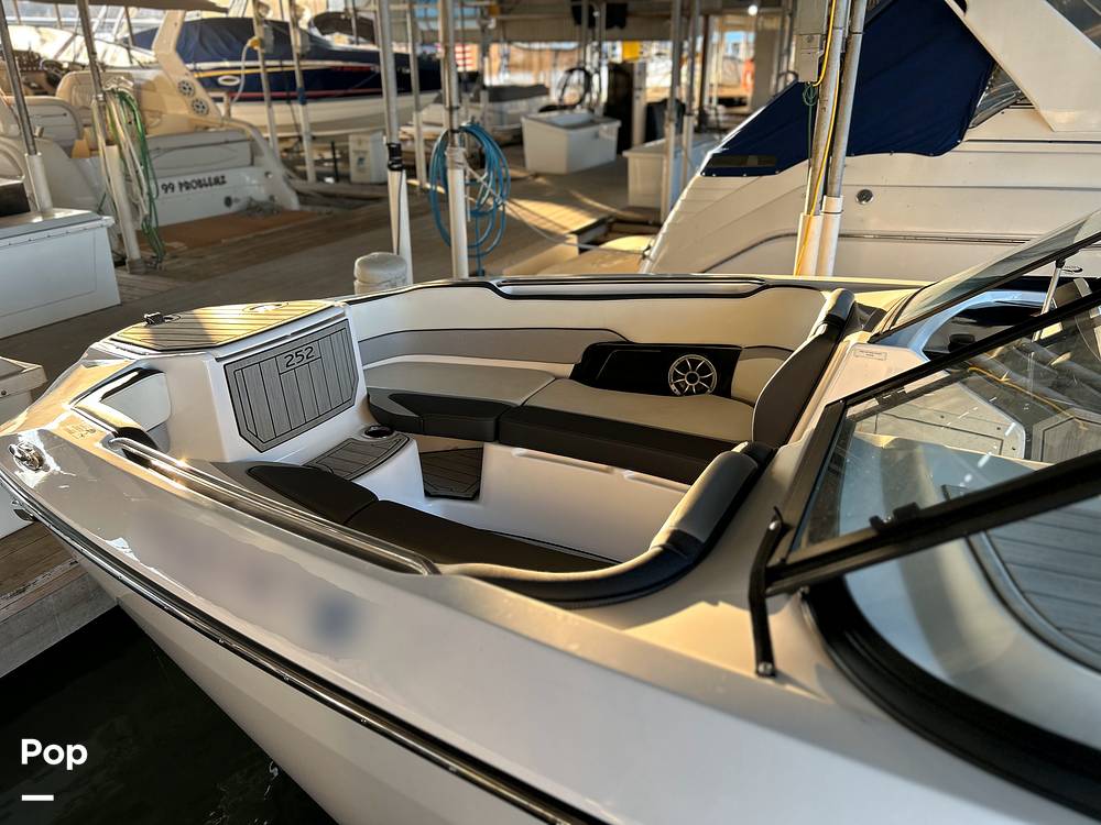 Slide: The Image of Yamaha 252S 2023 - 15168417