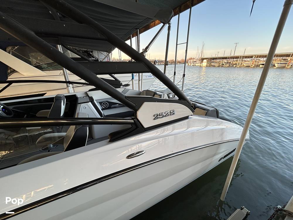 Slide: The Image of Yamaha 252S 2023 - 15168438