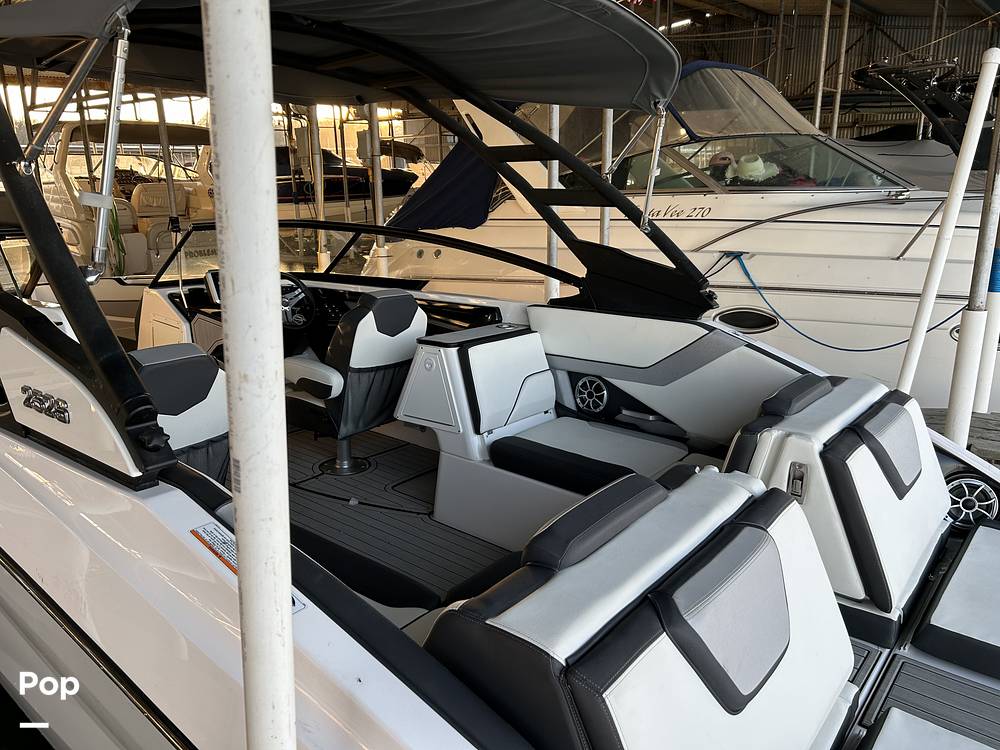 Slide: The Image of Yamaha 252S 2023 - 15168460