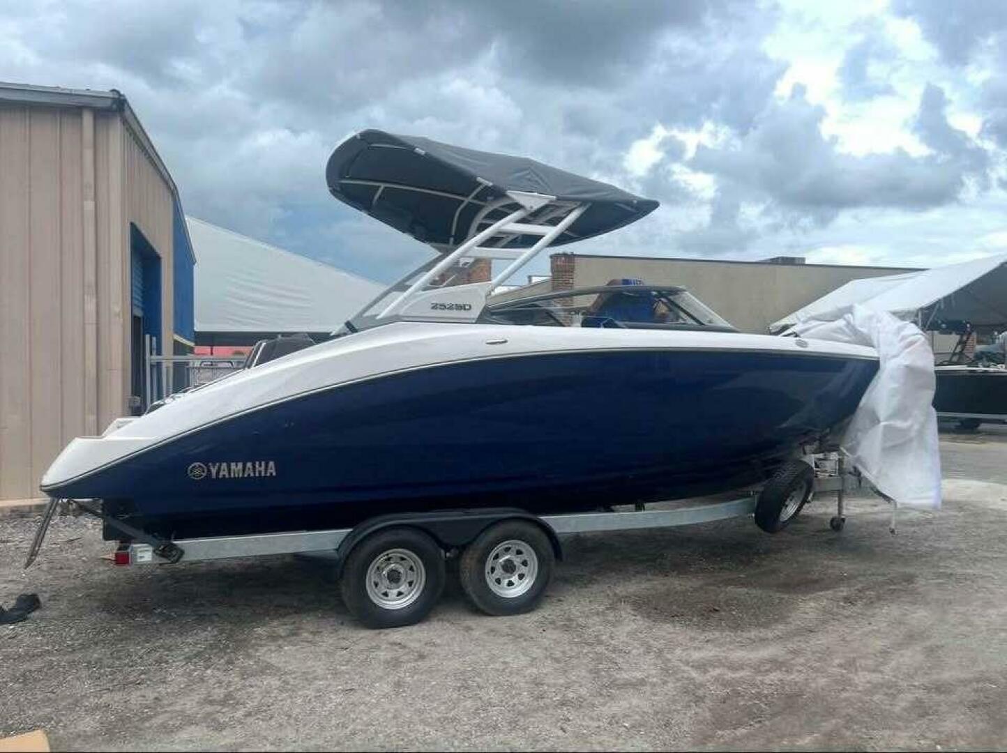 Slide: The Image of Yamaha 252 SD 2022 - 5315483