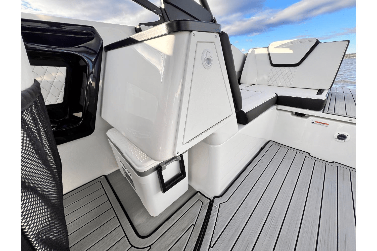 Slide: The Image of Yamaha 252SE 2025 - 17