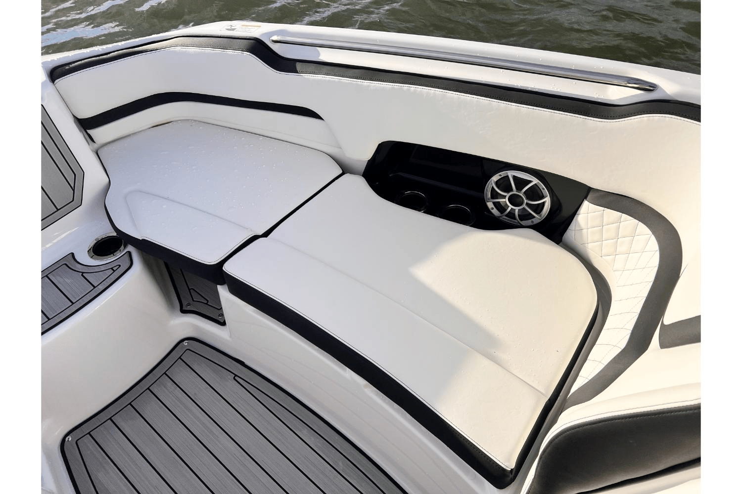 Slide: The Image of Yamaha 252SE 2025 - 28