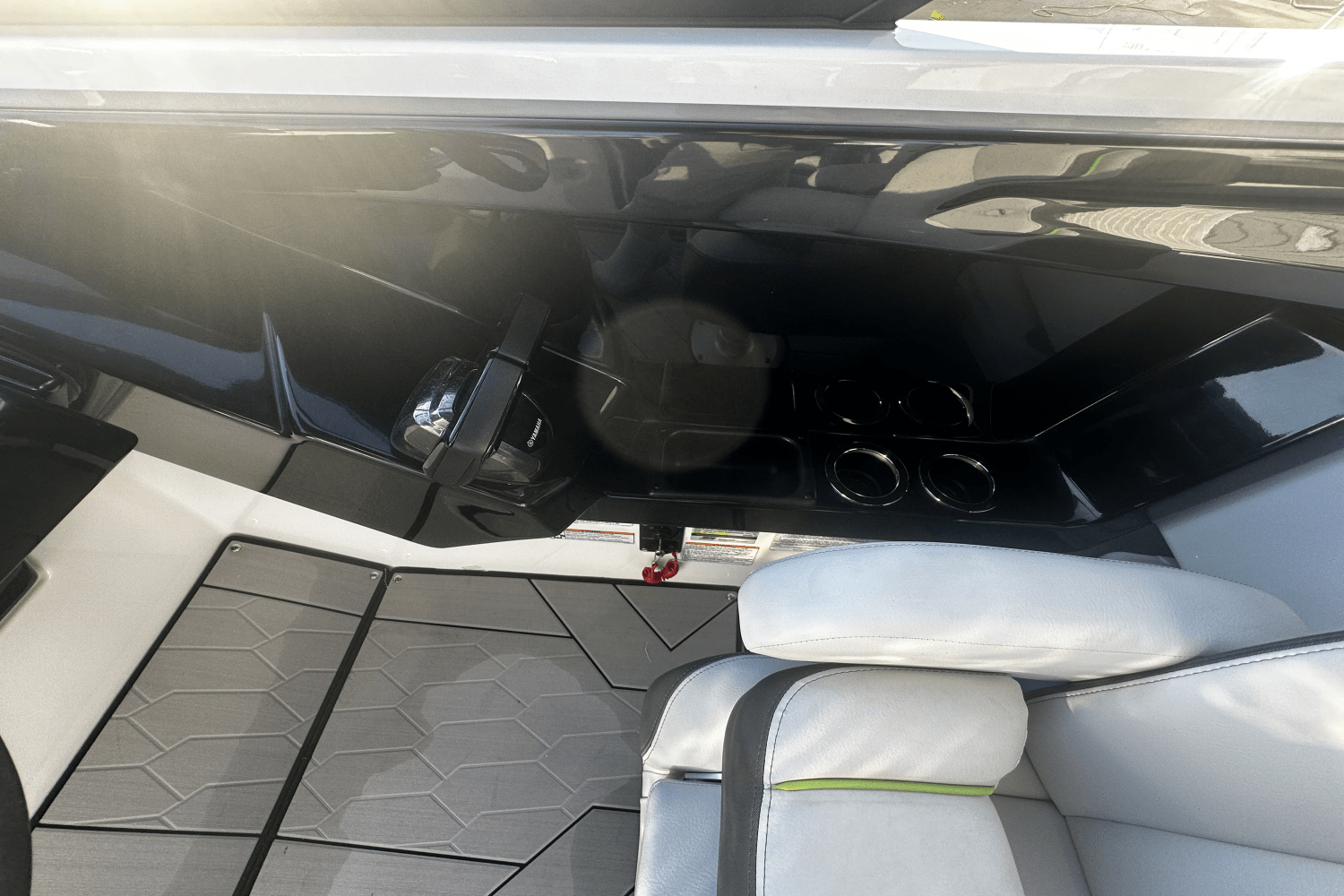 Slide: The Image of Yamaha 252 XE 2021 - 18