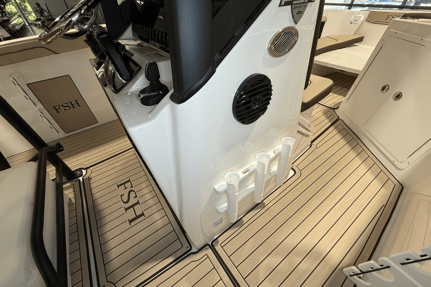 Slide: The Image of Yamaha 255FSH SP H 2026 - 13