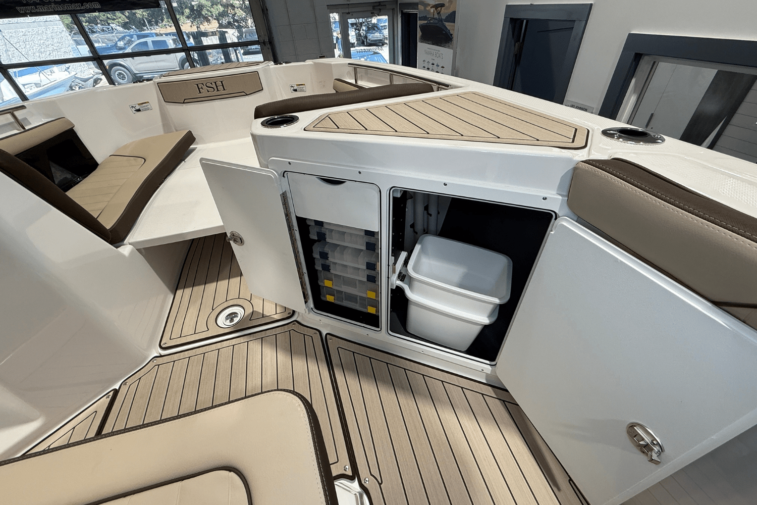 Slide: The Image of Yamaha 255FSH SP H 2026 - 15