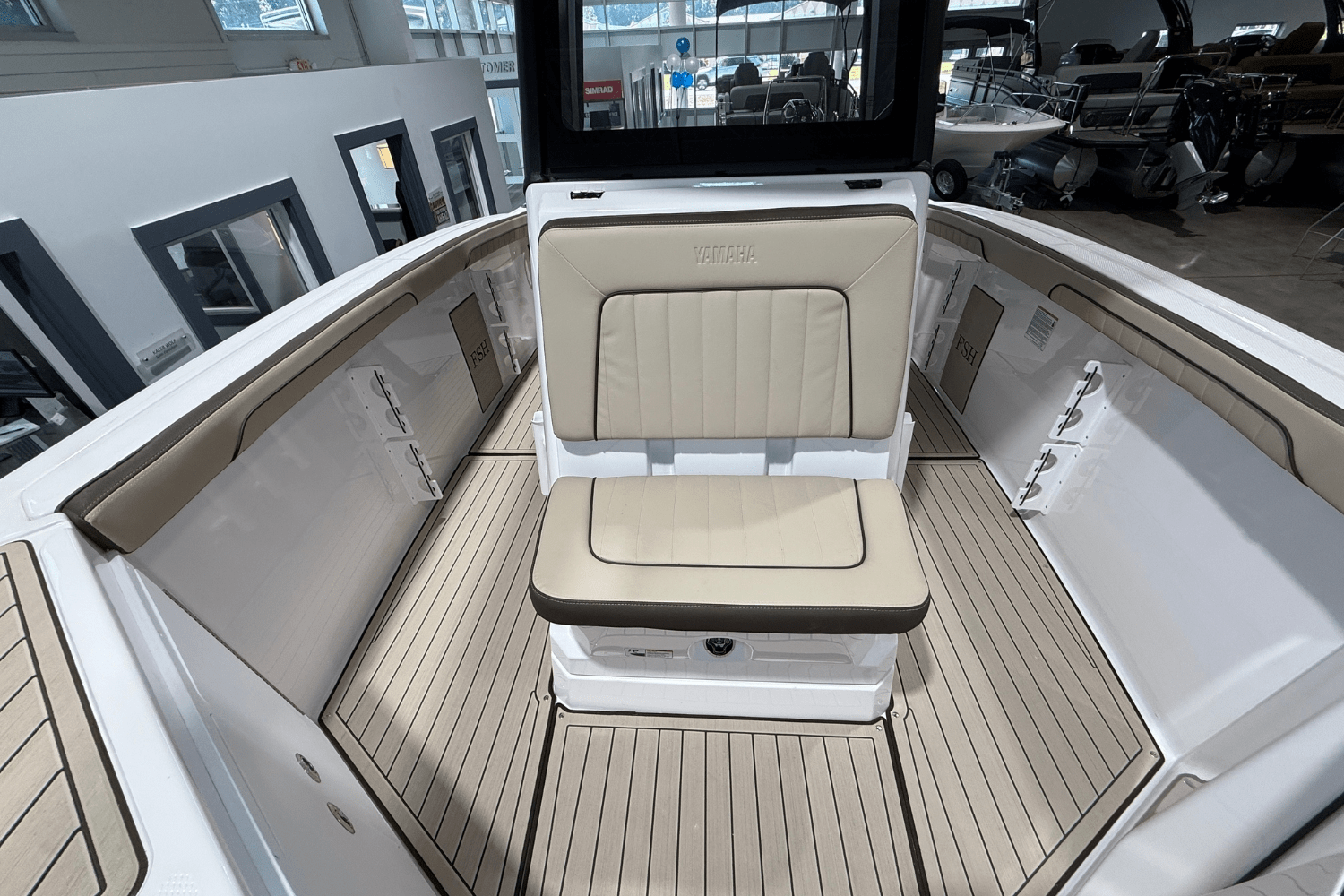 Slide: The Image of Yamaha 255FSH SP H 2026 - 18