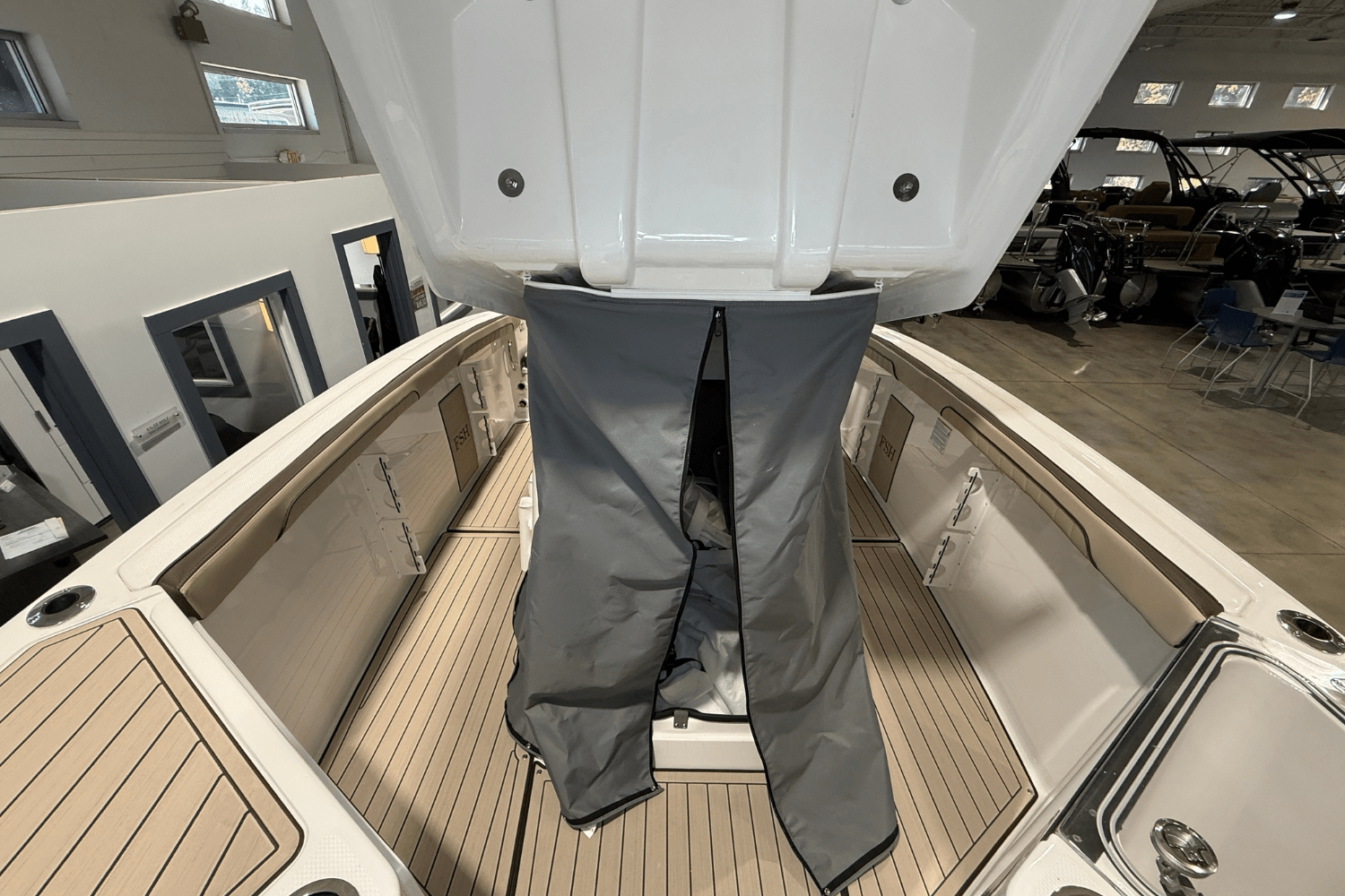 Slide: The Image of Yamaha 255FSH SP H 2026 - 19