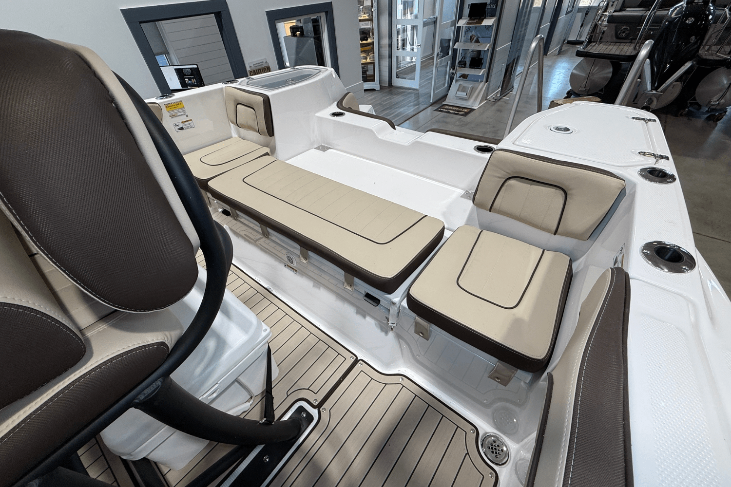 Slide: The Image of Yamaha 255FSH SP H 2026 - 7