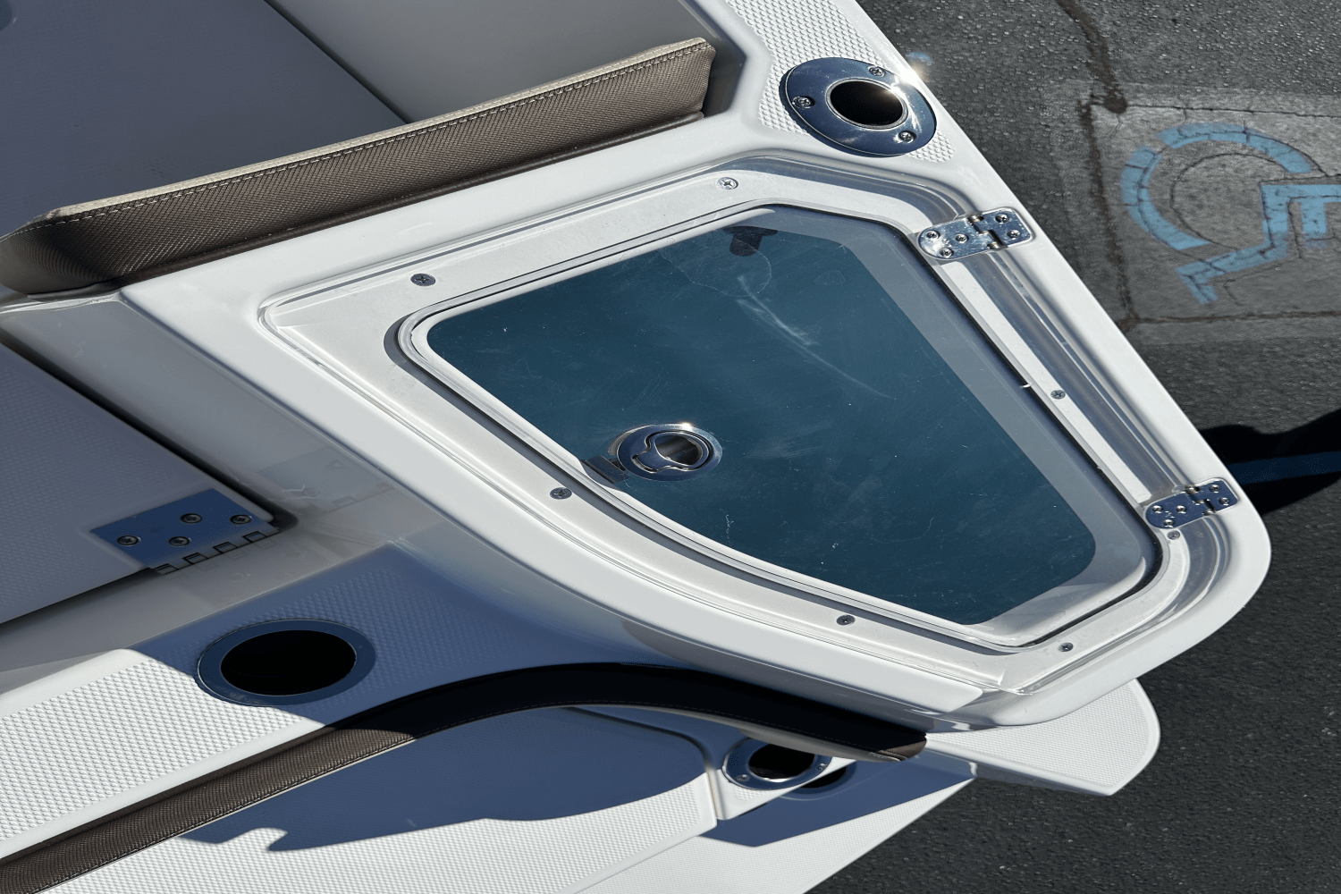 Slide: The Image of Yamaha 255 FSH Sport E 2025 - 18