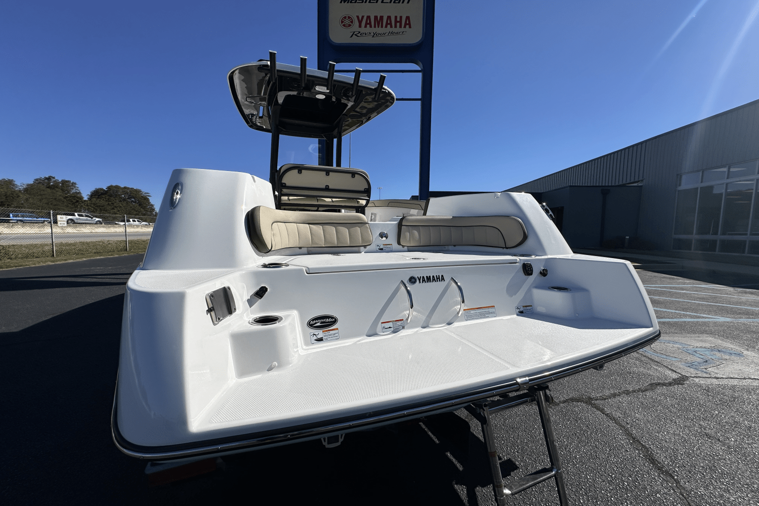 Slide: The Image of Yamaha 255 FSH Sport E 2025 - 21