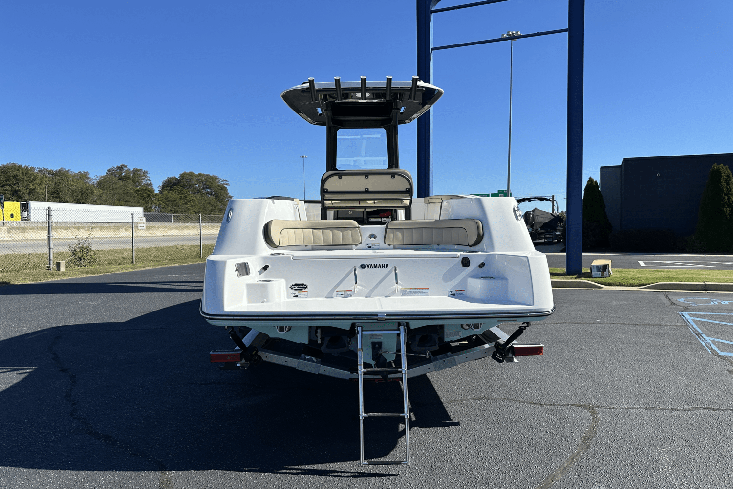 Slide: The Image of Yamaha 255 FSH Sport E 2025 - 3