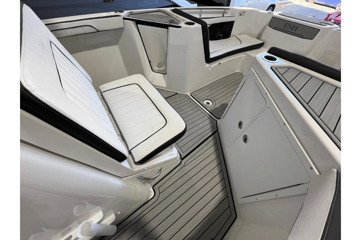 Slide: The Image of Yamaha 255 FSH Sport H 2025 - 21