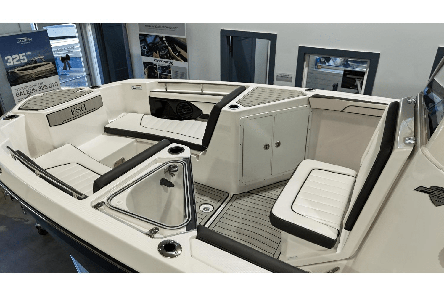 Slide: The Image of Yamaha 255 FSH Sport H 2025 - 22