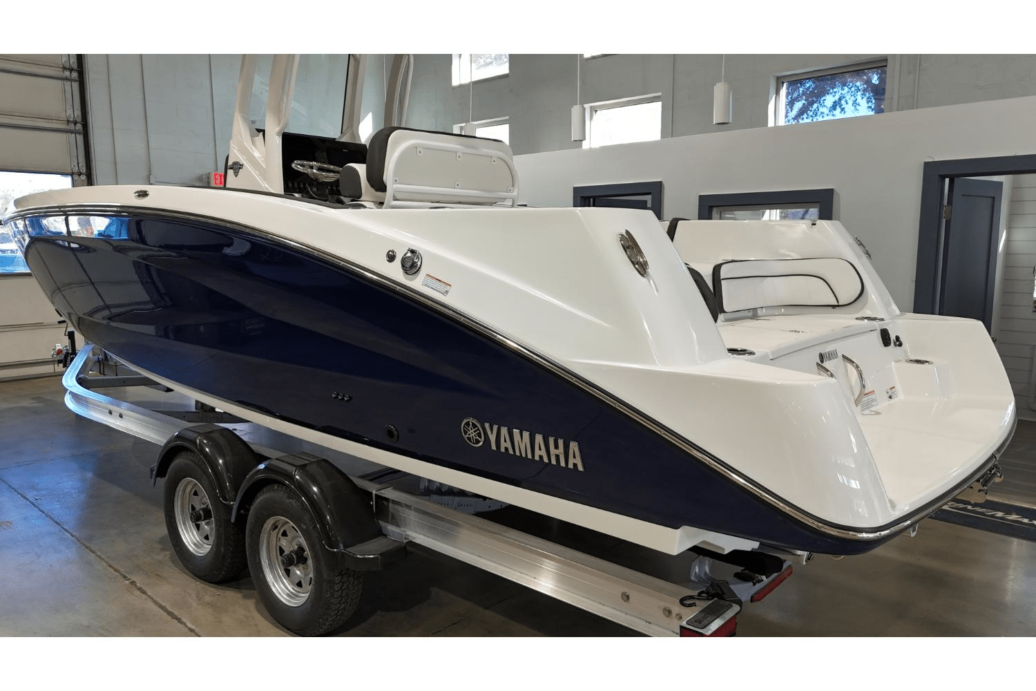 Slide: The Image of Yamaha 255 FSH Sport H 2025 - 4