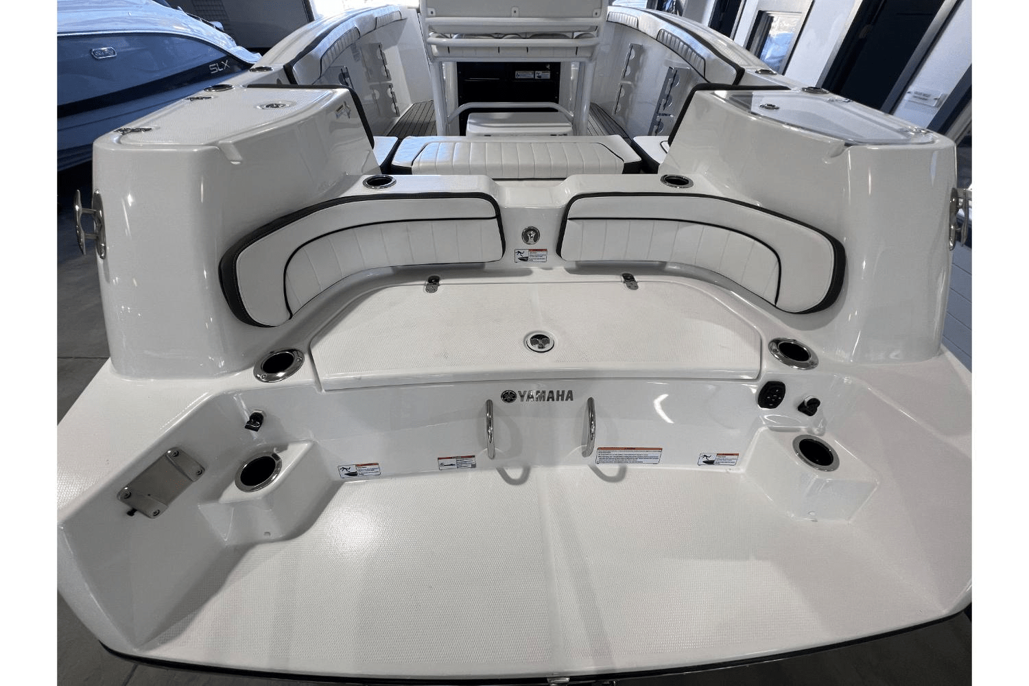 Slide: The Image of Yamaha 255 FSH Sport H 2025 - 8