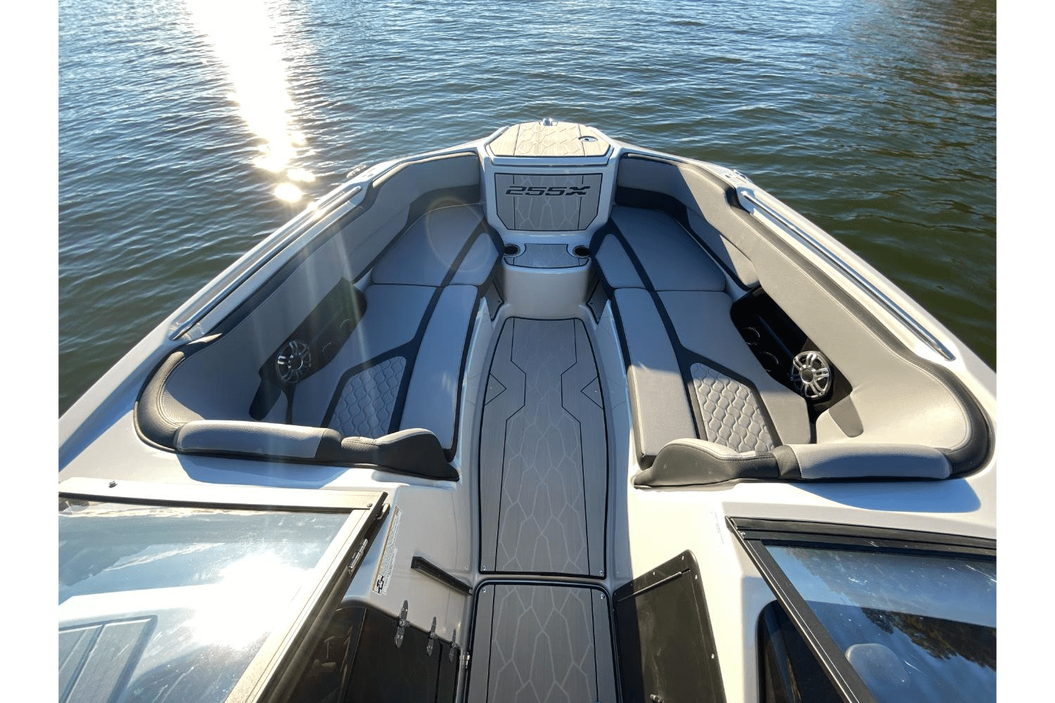 Slide: The Image of Yamaha 255XD 2025 - 20