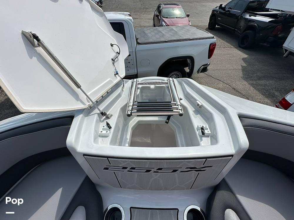 Slide: The Image of Yamaha 255XE 2024 - 15686640
