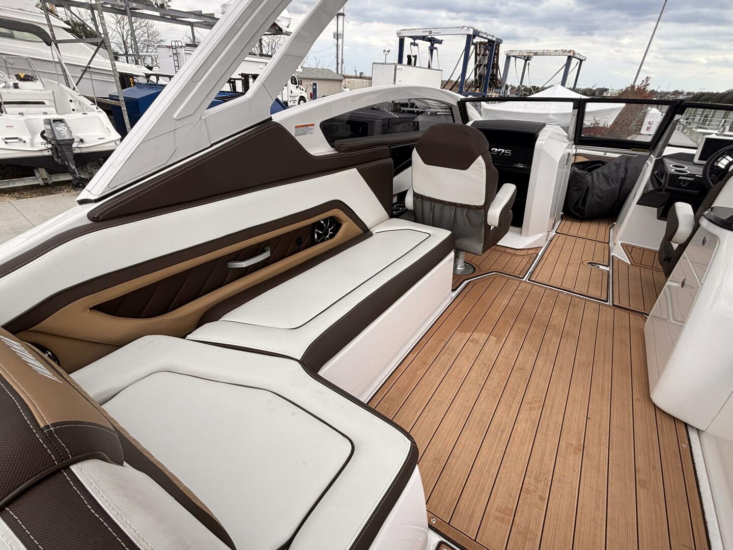 Slide: The Image of Yamaha 275 SD 2021 - 5227249