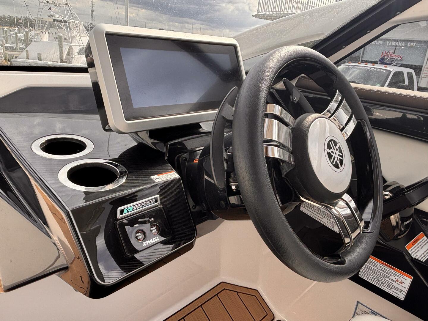 Slide: The Image of Yamaha 275 SD 2021 - 5227261
