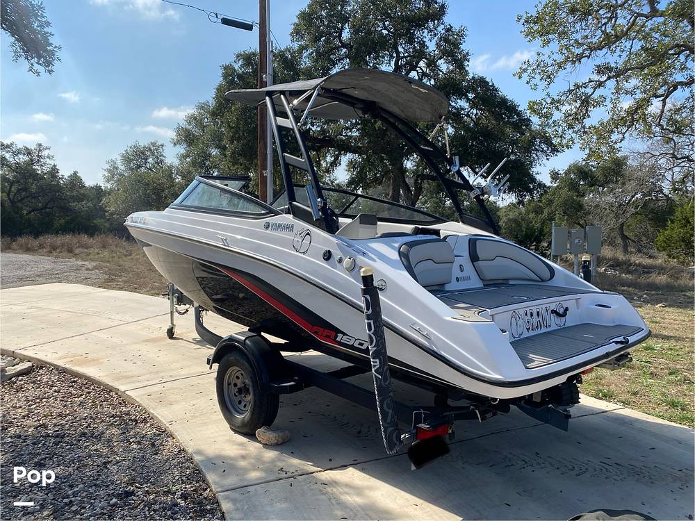 Slide: The Image of Yamaha Jet Boat - 1
