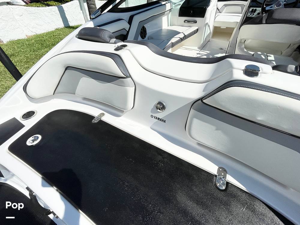 Slide: The Image of Transom Seating - 14344534