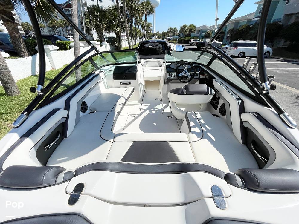 Slide: The Image of High Performance Jet Boat - 14344535