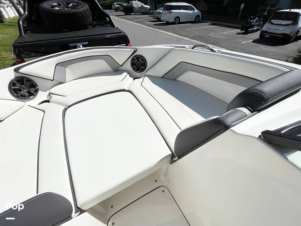 Slide: The Image of Bow Seating - 14344549