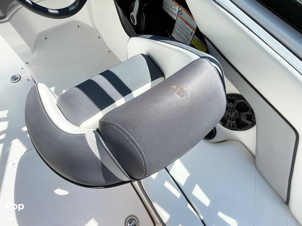 Slide: The Image of Captain's Chair - 14344566