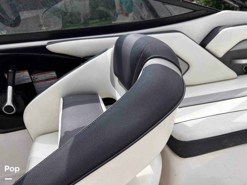 Slide: The Image of Captain's Bolster Seat - 42