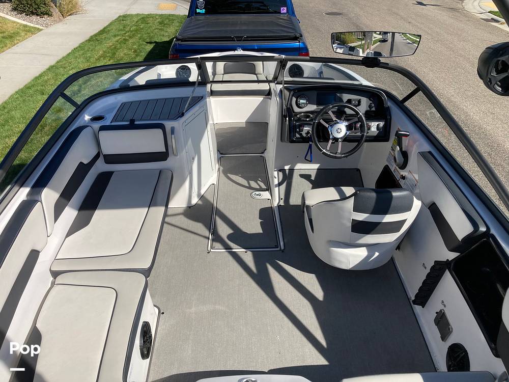 Slide: The Image of Cockpit - 14752450