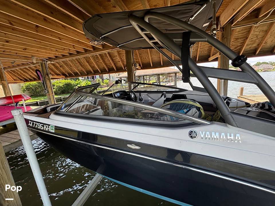 Slide: The Image of Yamaha AR 195 2021 - 15580888