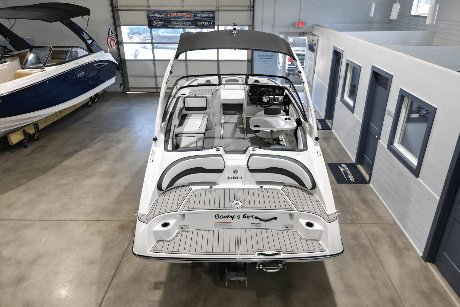 Slide: The Image of Yamaha AR195 2024 - 4