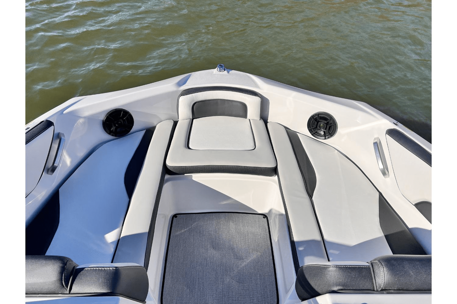 Slide: The Image of Yamaha AR195 2025 - 14