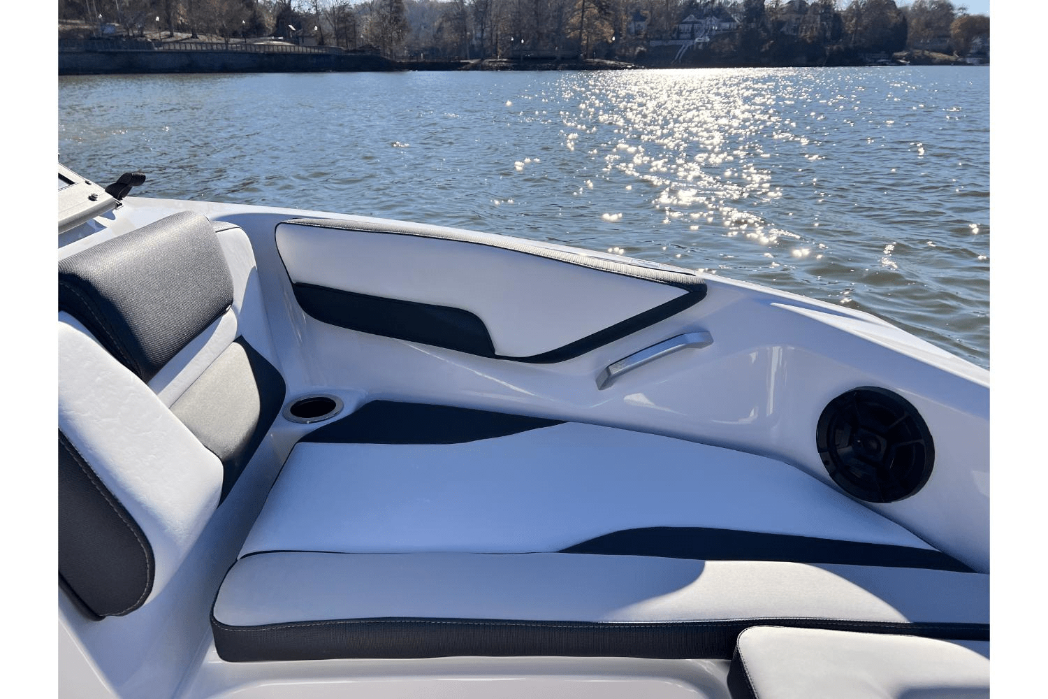 Slide: The Image of Yamaha AR195 2025 - 15