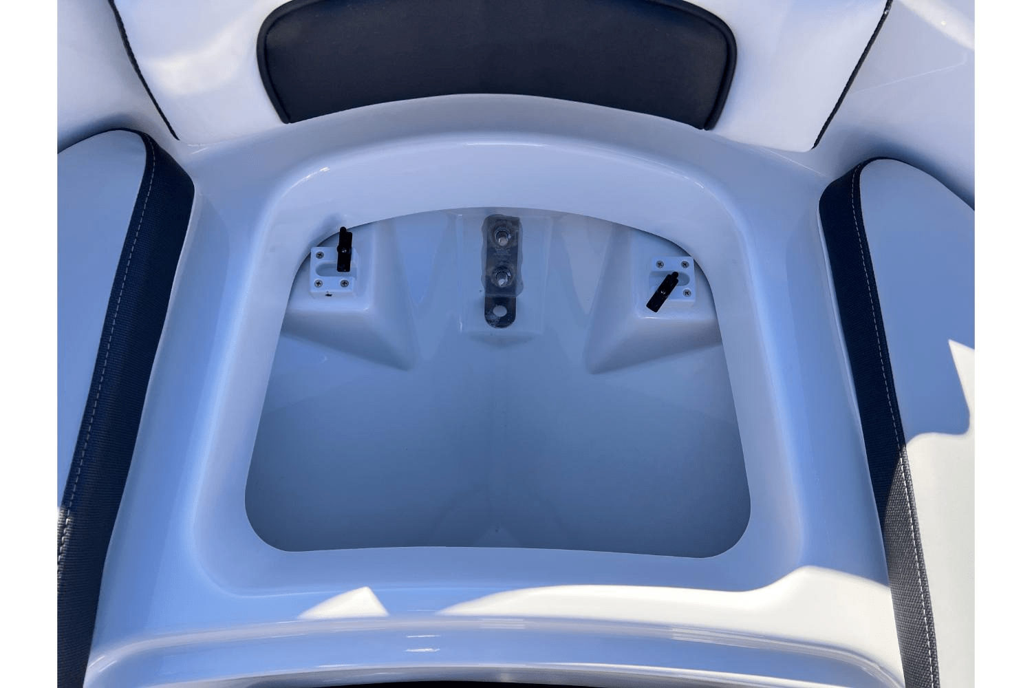 Slide: The Image of Yamaha AR195 2025 - 17