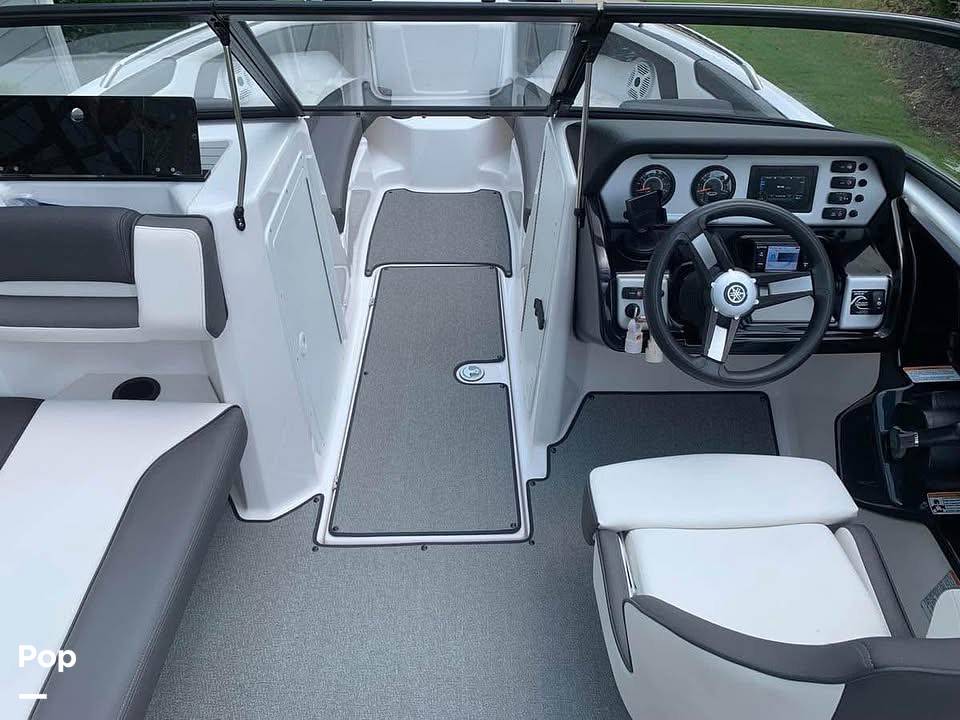Slide: The Image of Yamaha AR210 2020 - 2