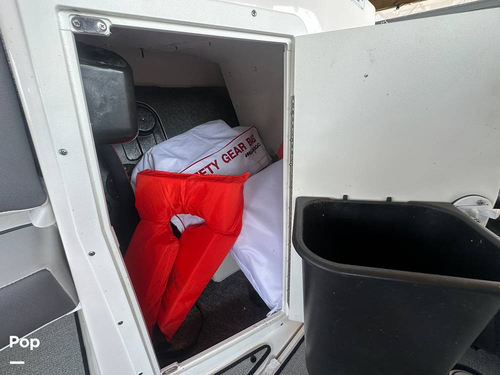 Slide: The Image of Yamaha AR 220 2023 - 15446483