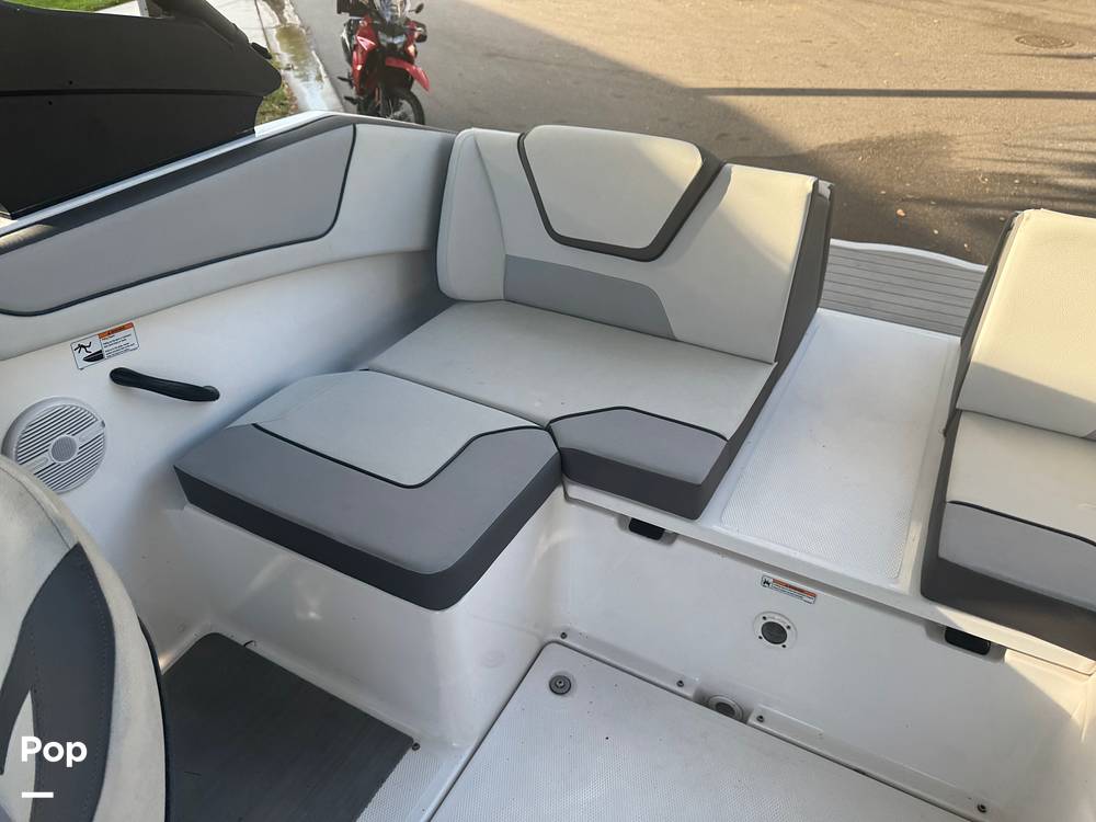 Slide: The Image of Yamaha AR 220 2024 - 15212812