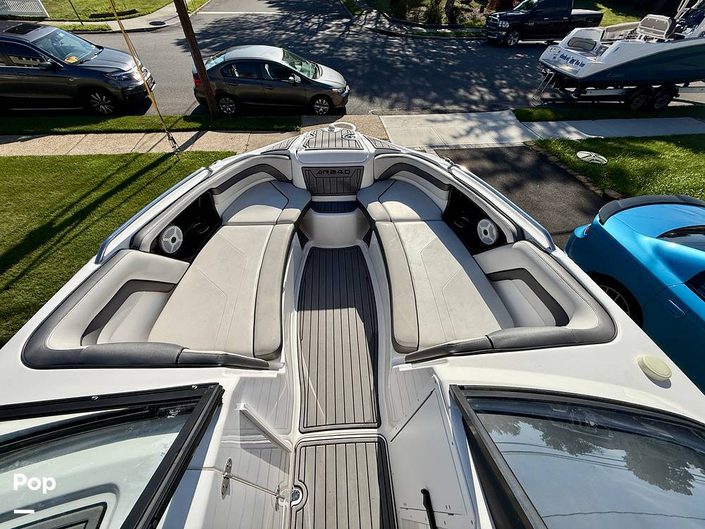 Slide: The Image of Yamaha AR240 2019 - 15678144