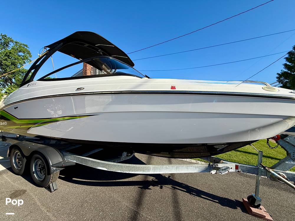Slide: The Image of Yamaha AR240 2019 - 15678112