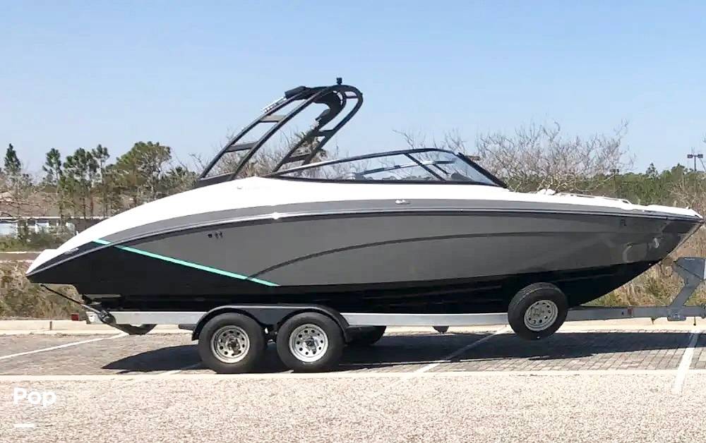 Slide: The Image of Yamaha AR240 - 15497355