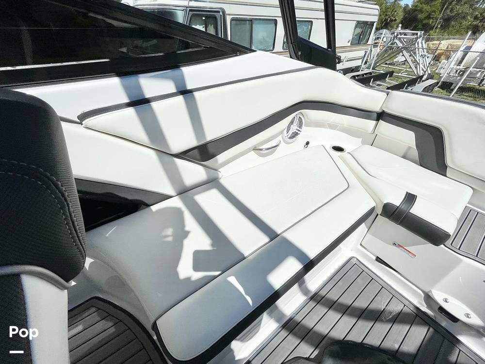 Slide: The Image of Cockpit Seating - 13992185