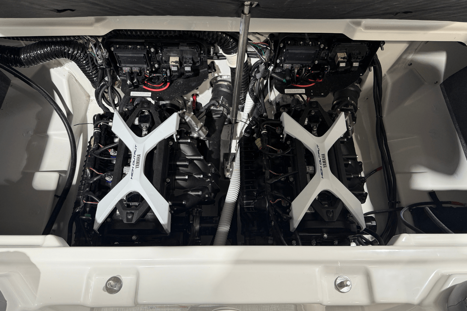 Slide: The Image of Yamaha AR250 2025 - 6