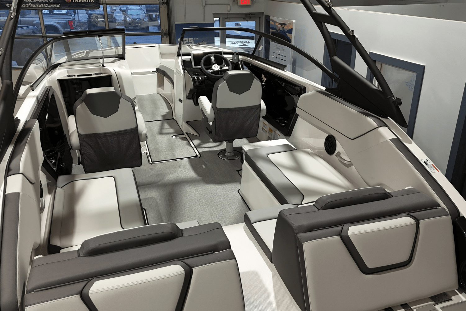 Slide: The Image of Yamaha AR250 2025 - 8